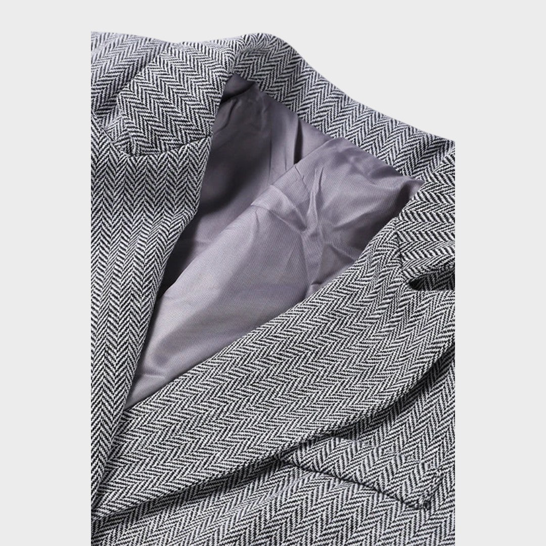 Karolina – Moćni Trodijelni Kostim