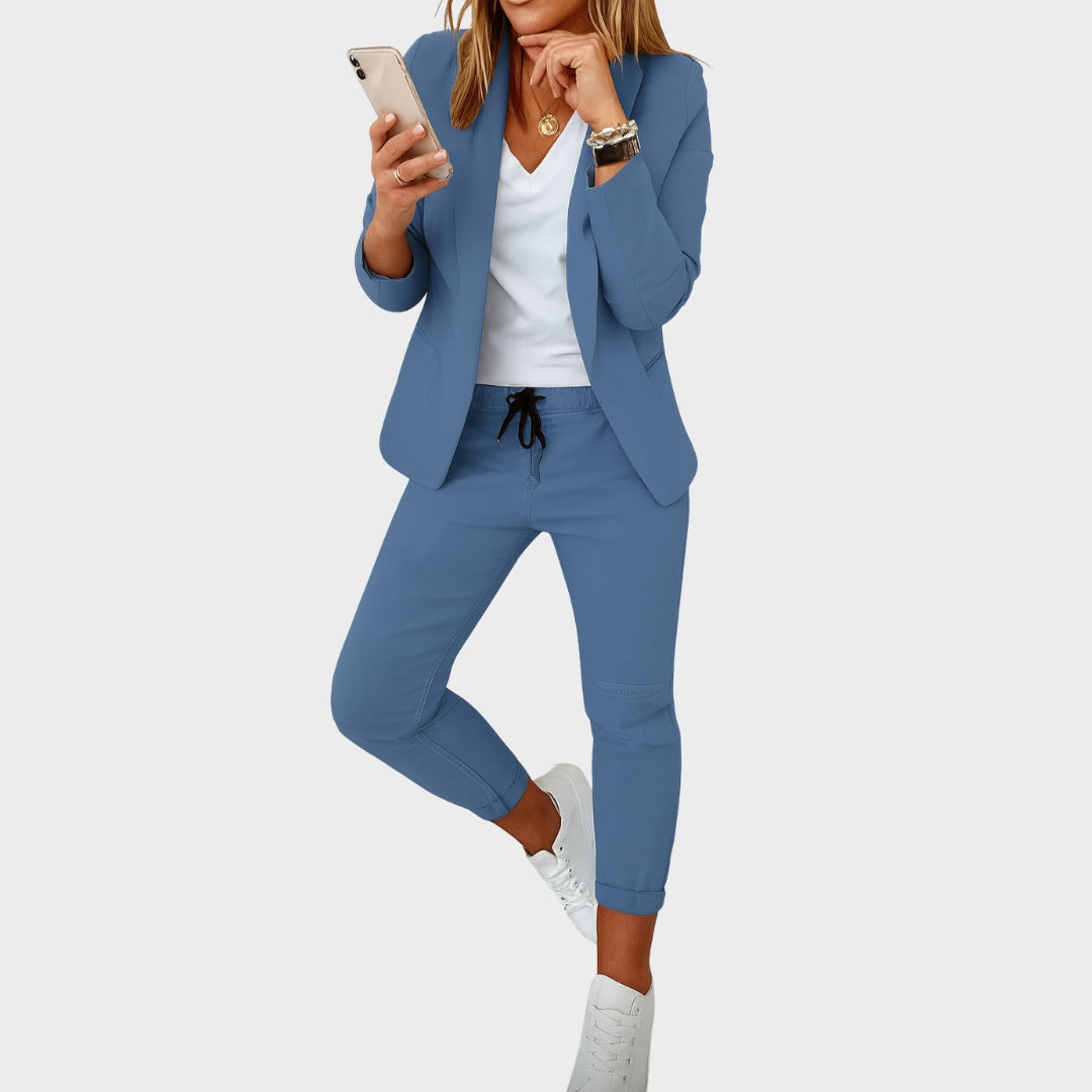 Ksenka – Sofisticirani Kostim