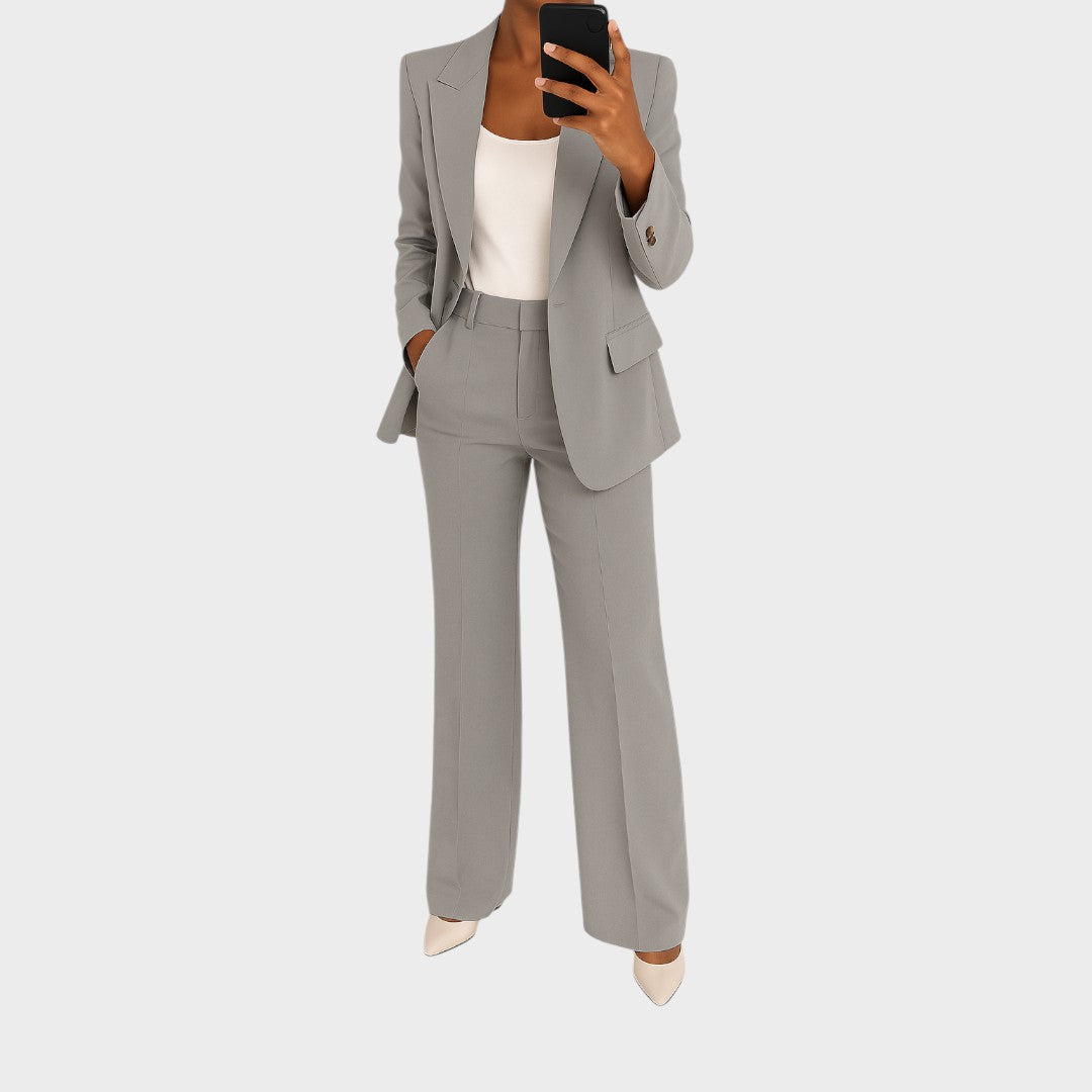 Marija - Odijelo moći i stila