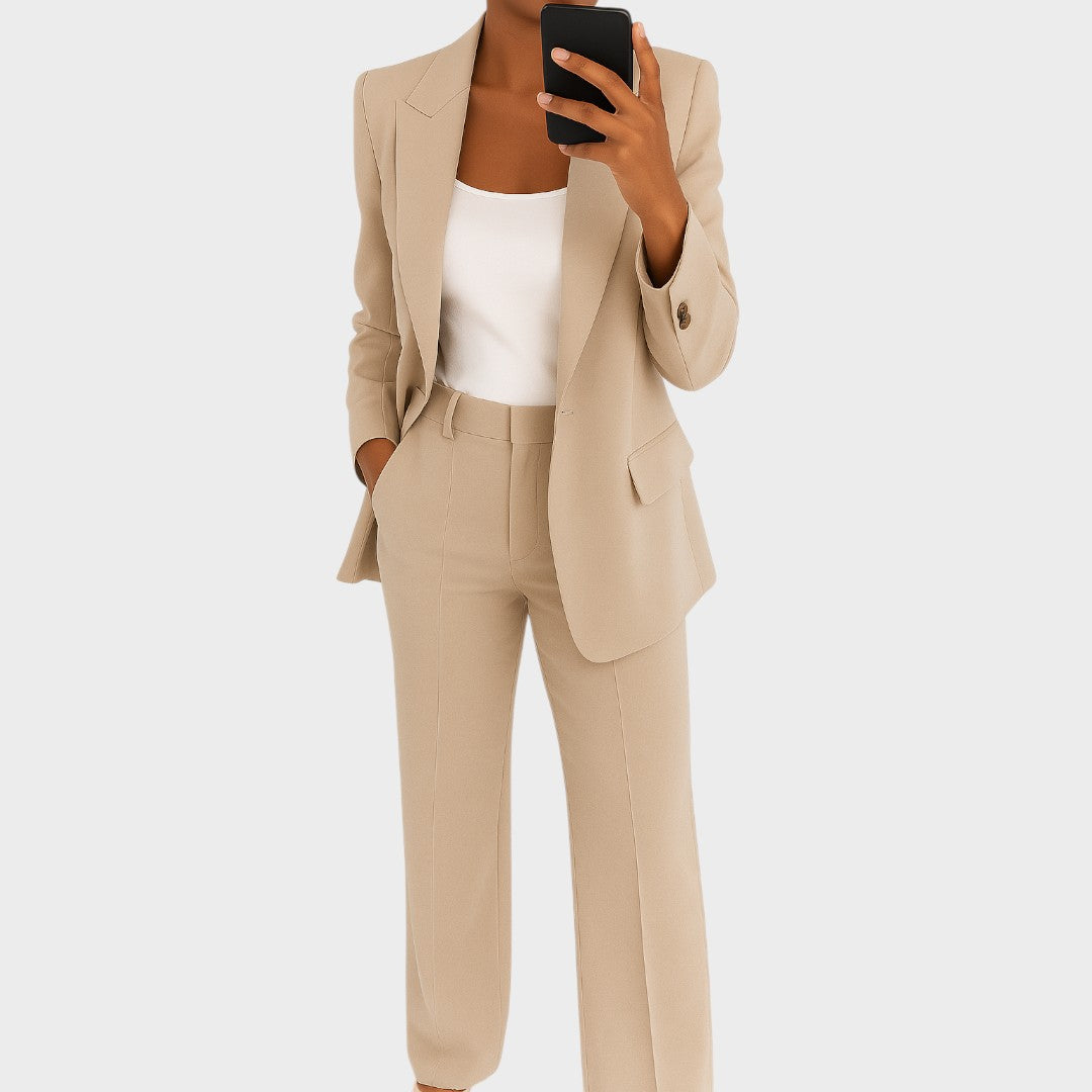 Marija - Odijelo moći i stila