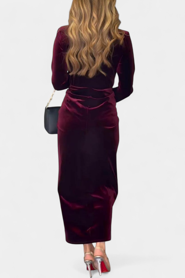 Vilma Duga Haljina od Zlatnog Baršuna s V-Izrezom