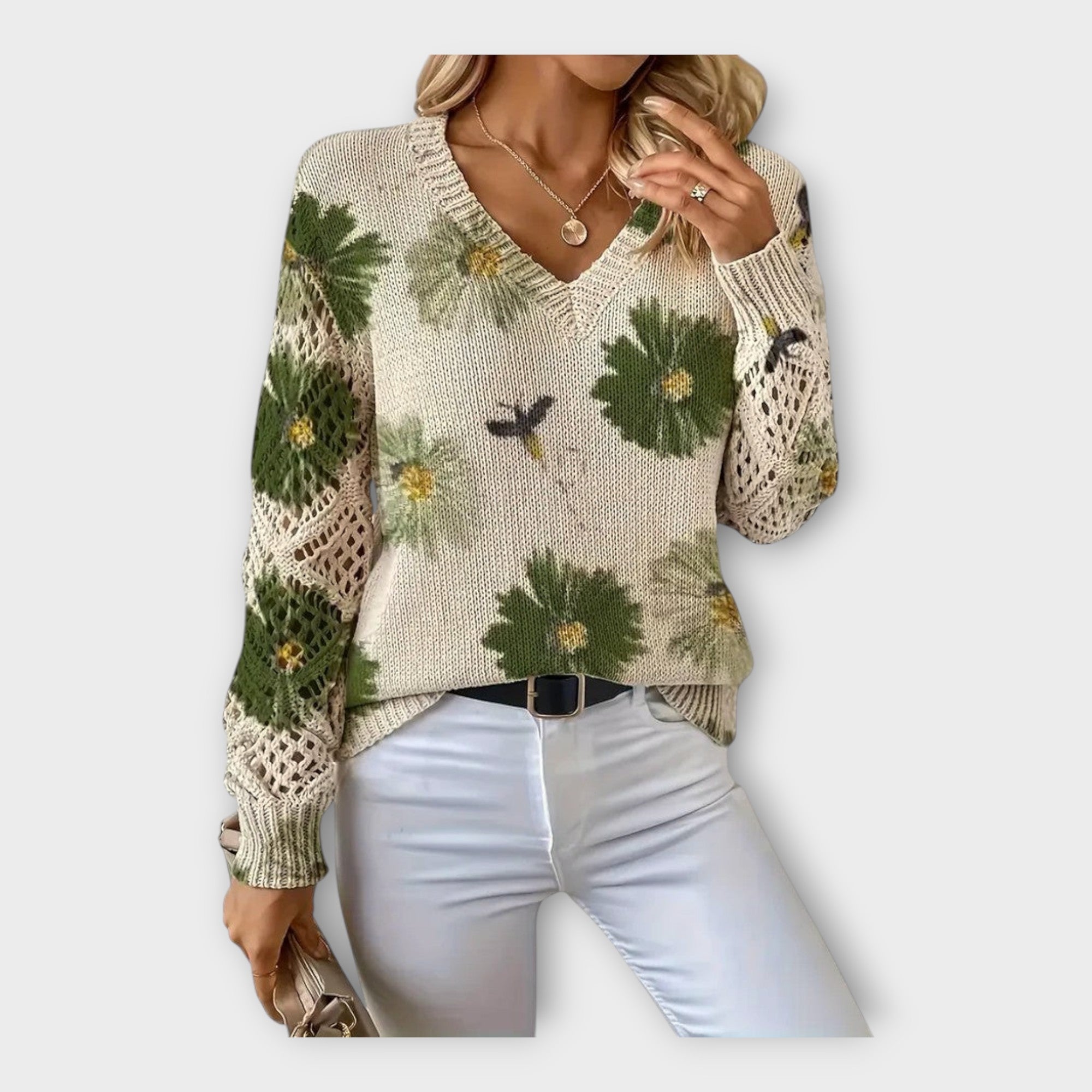 Pleteni Pulover s Čipkastim Detaljima