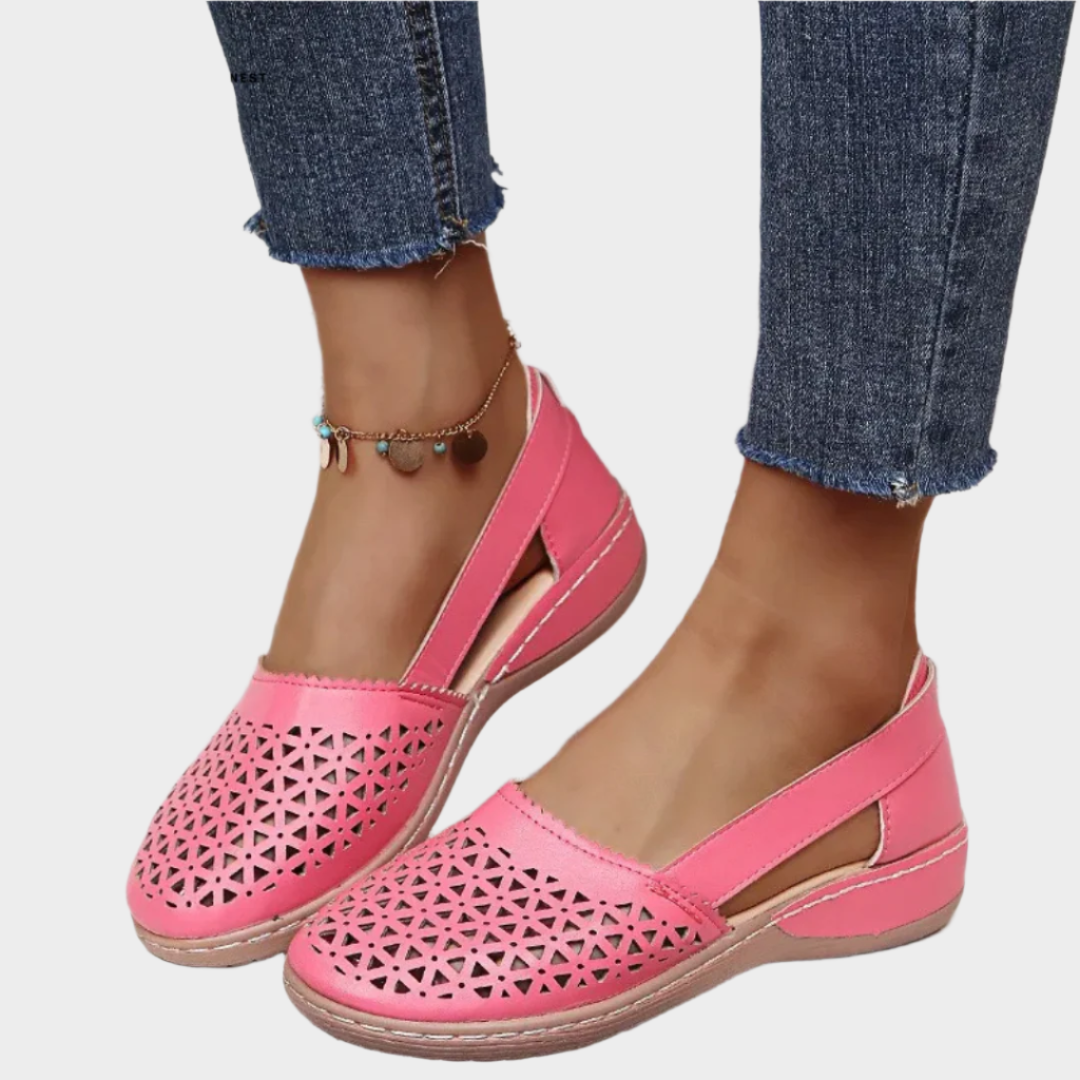 Anatomske Baletanke s Izrezima i Trakom